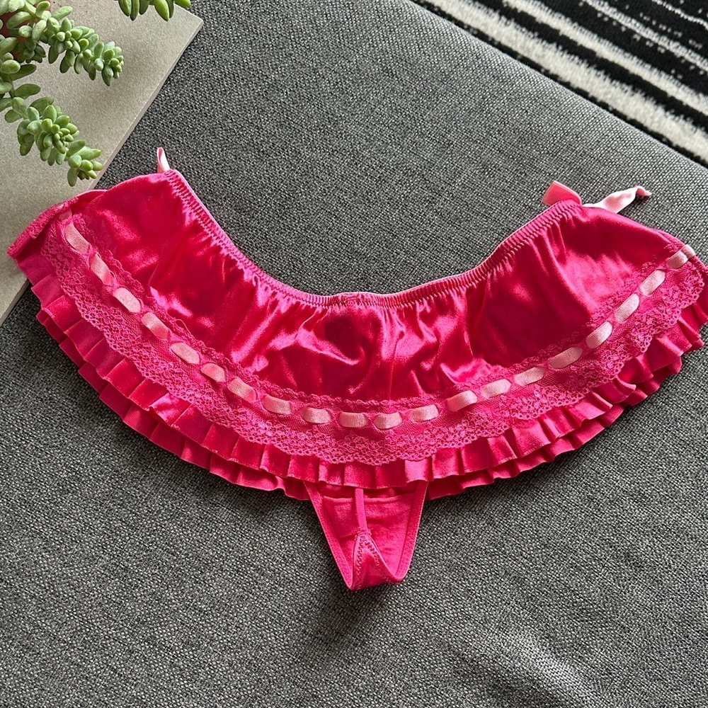 NWOT Vintage Style VS Sexy Little Things Ruffled Panties Set - Picture 7 of 14